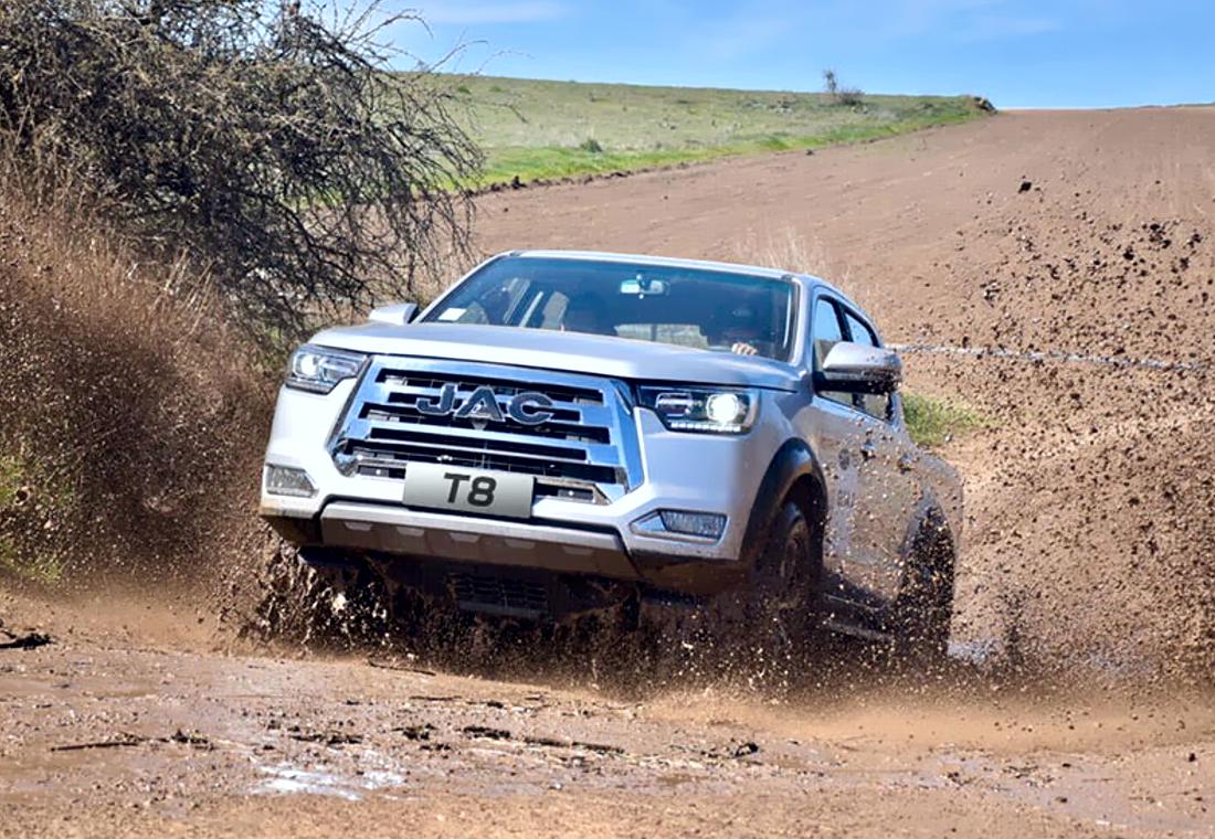 JAC T8 створений для їзди в екстремальних дорожніх умовах