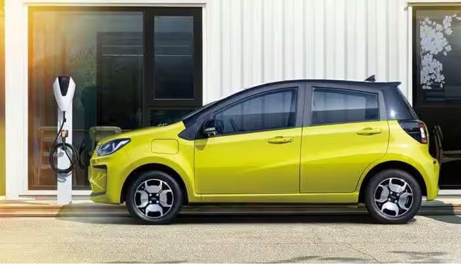 перший автомобіль на іонно-натрієвому акумуляторі