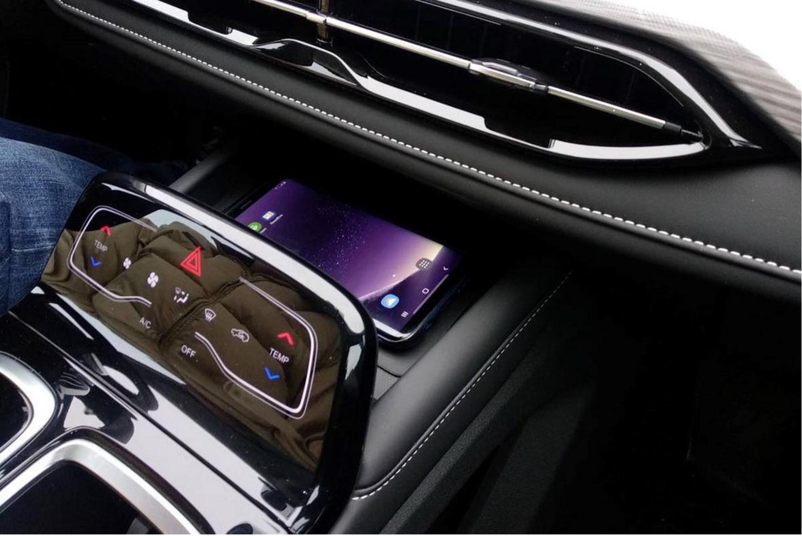 широкий надзручний підлокітник